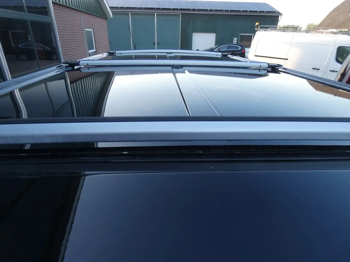320 2.0 TDCI L2H1 Sport* navi/cam*xenon*