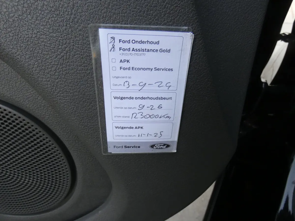 320 2.0 TDCI L2H1 Sport* navi/cam*xenon*