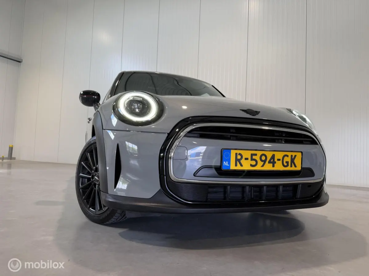 1.5 One Classic , Navi|Led|Piano black ext.|Keyless|Carplay|Jcw Lmv|1e Eig.