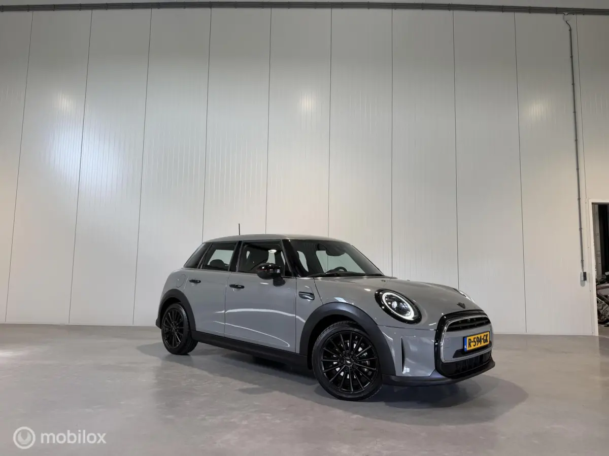 1.5 One Classic , Navi|Led|Piano black ext.|Keyless|Carplay|Jcw Lmv|1e Eig.