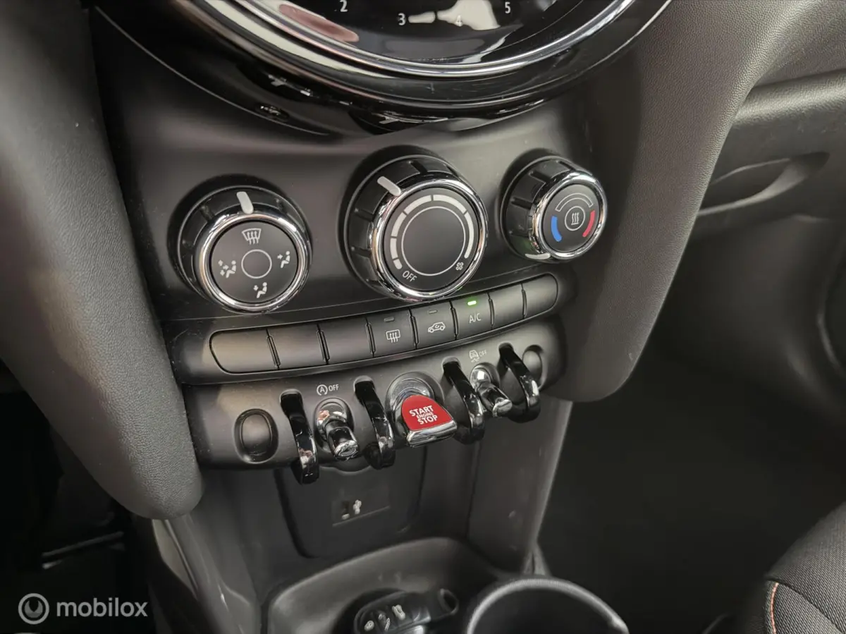 1.5 One Classic , Navi|Led|Piano black ext.|Keyless|Carplay|Jcw Lmv|1e Eig.
