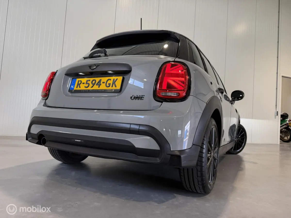 1.5 One Classic , Navi|Led|Piano black ext.|Keyless|Carplay|Jcw Lmv|1e Eig.