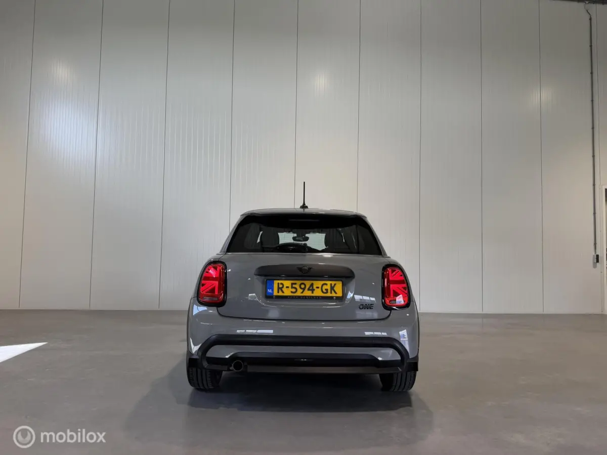 1.5 One Classic , Navi|Led|Piano black ext.|Keyless|Carplay|Jcw Lmv|1e Eig.
