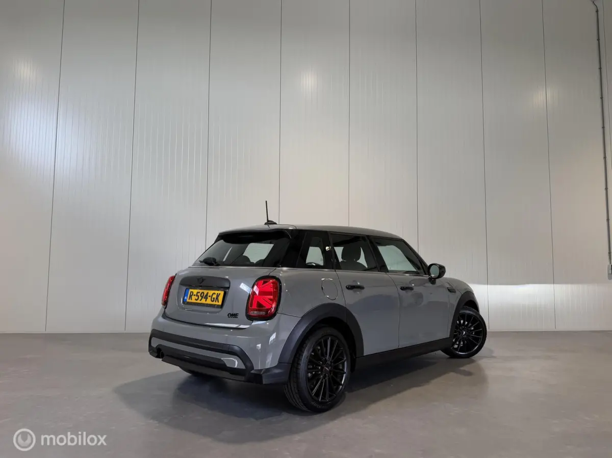 1.5 One Classic , Navi|Led|Piano black ext.|Keyless|Carplay|Jcw Lmv|1e Eig.