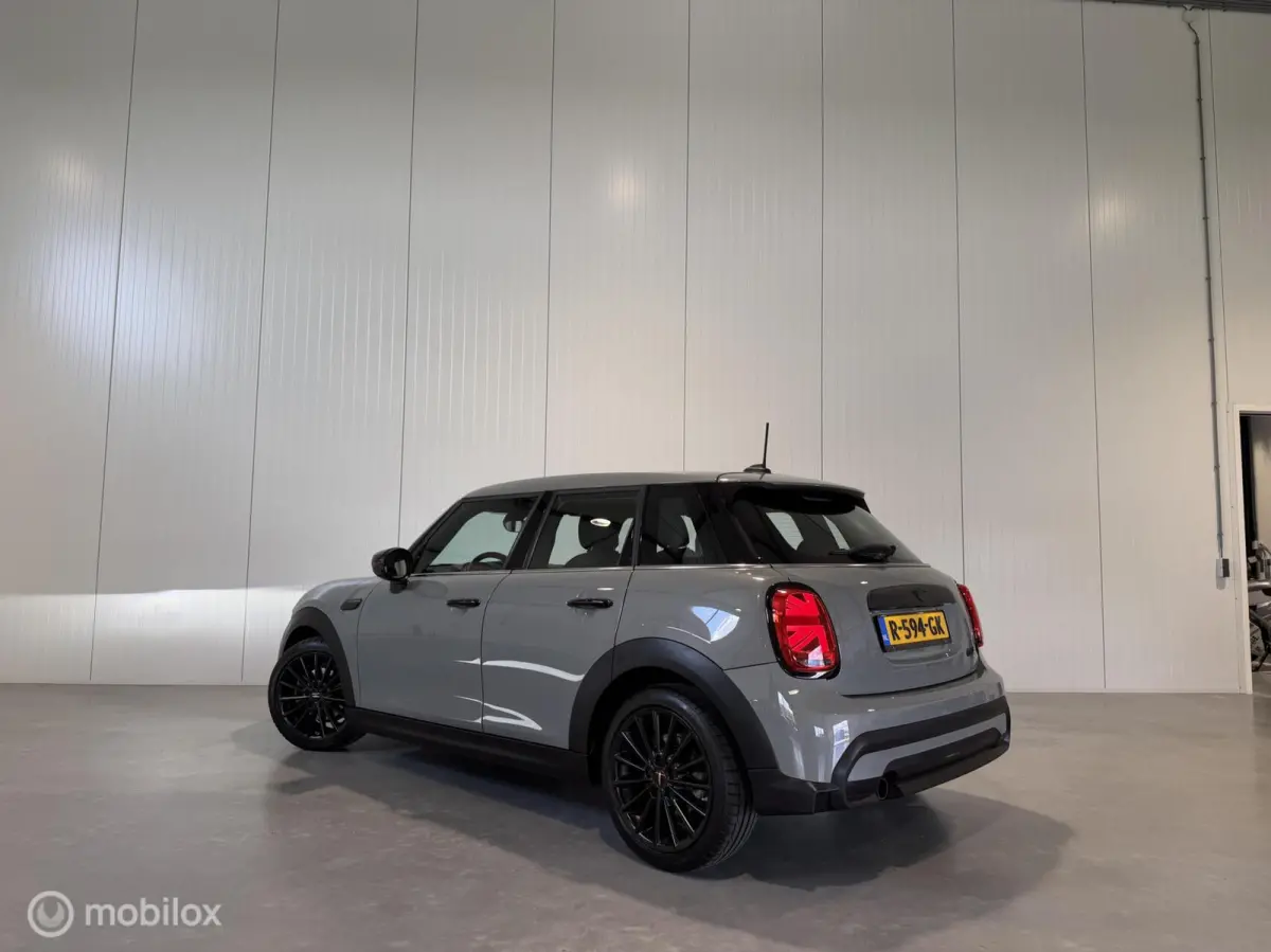 1.5 One Classic , Navi|Led|Piano black ext.|Keyless|Carplay|Jcw Lmv|1e Eig.