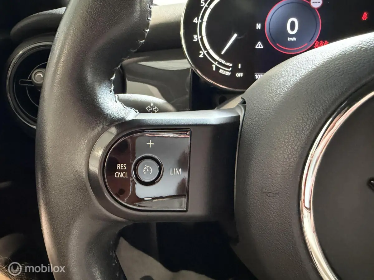 1.5 One Classic , Navi|Led|Piano black ext.|Keyless|Carplay|Jcw Lmv|1e Eig.