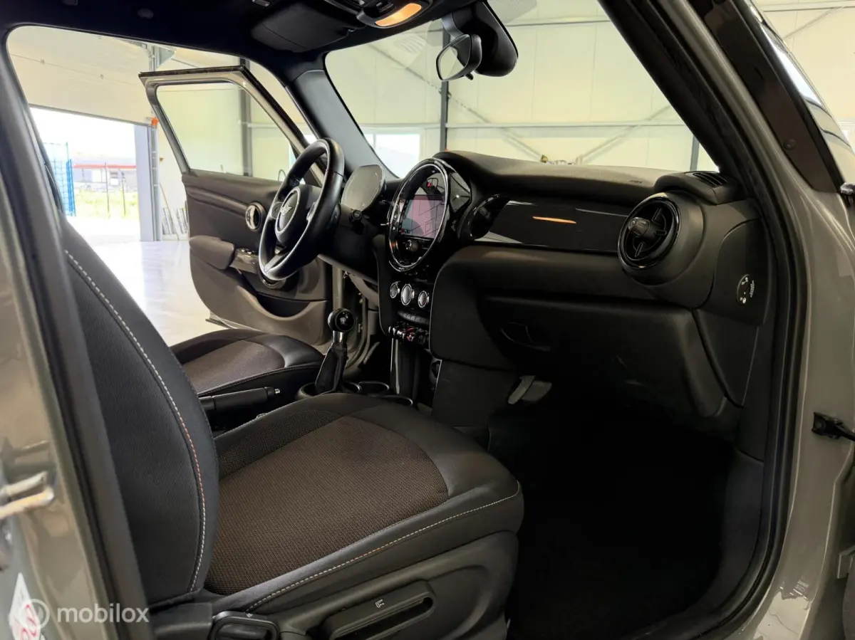 1.5 One Classic , Navi|Led|Piano black ext.|Keyless|Carplay|Jcw Lmv|1e Eig.