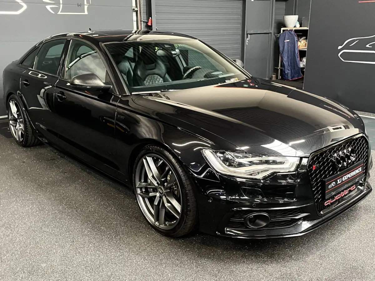 Limousine 4.0 TFSI quattro 570 PK KERAMIC GLASDAK HUD RS BEKLEDING