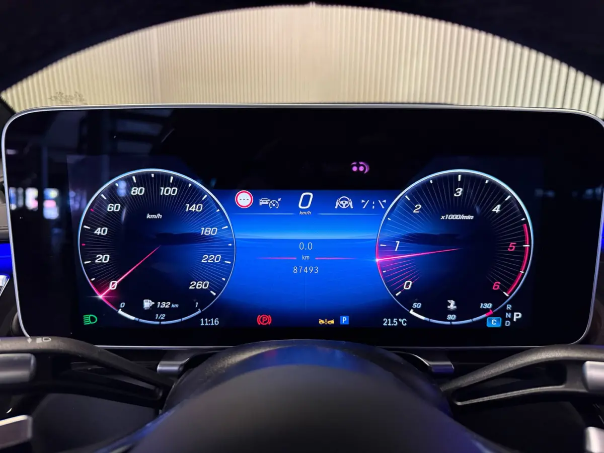 350d Exclusive-PANORAMA-MEMORY-HEAD UP-BURMESTER-ZEER COMPLEET-BTW AUTO-1e EIGENAAR-NPR. € 165.000