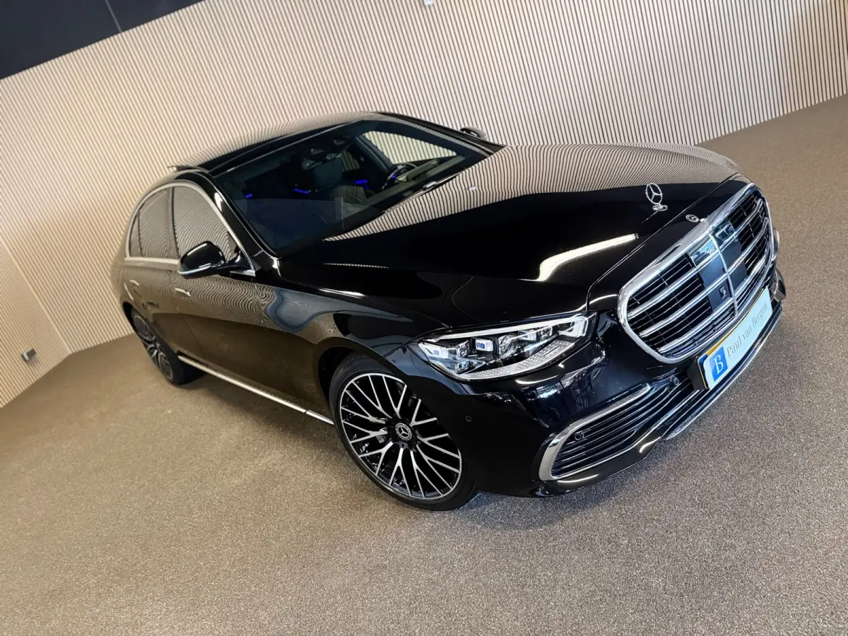 350d Exclusive-PANORAMA-MEMORY-HEAD UP-BURMESTER-ZEER COMPLEET-BTW AUTO-1e EIGENAAR-NPR. € 165.000