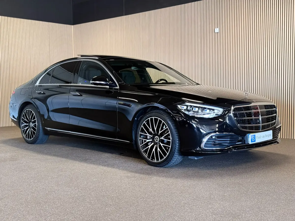 350d Exclusive-PANORAMA-MEMORY-HEAD UP-BURMESTER-ZEER COMPLEET-BTW AUTO-1e EIGENAAR-NPR. € 165.000