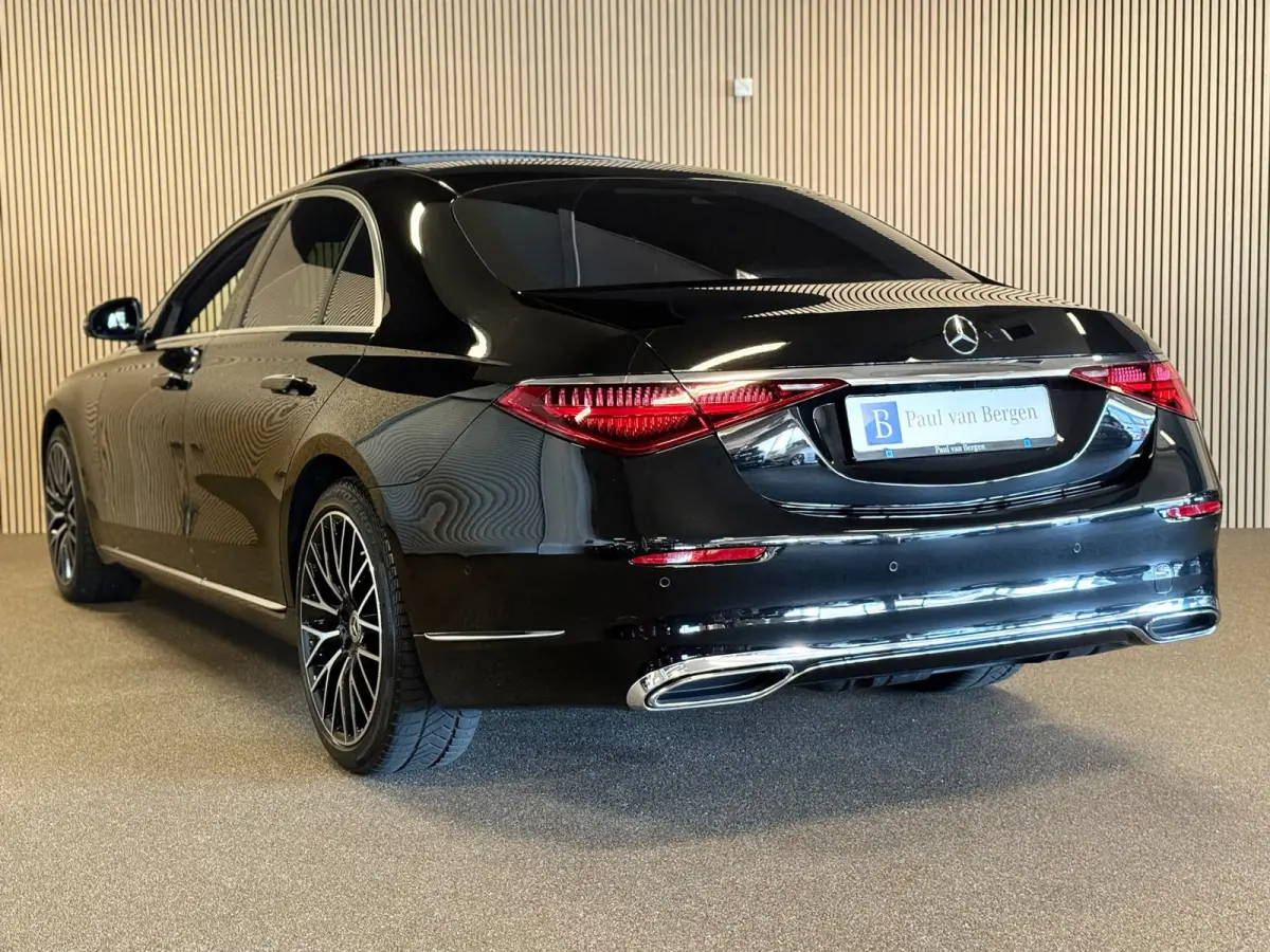 350d Exclusive-PANORAMA-MEMORY-HEAD UP-BURMESTER-ZEER COMPLEET-BTW AUTO-1e EIGENAAR-NPR. € 165.000