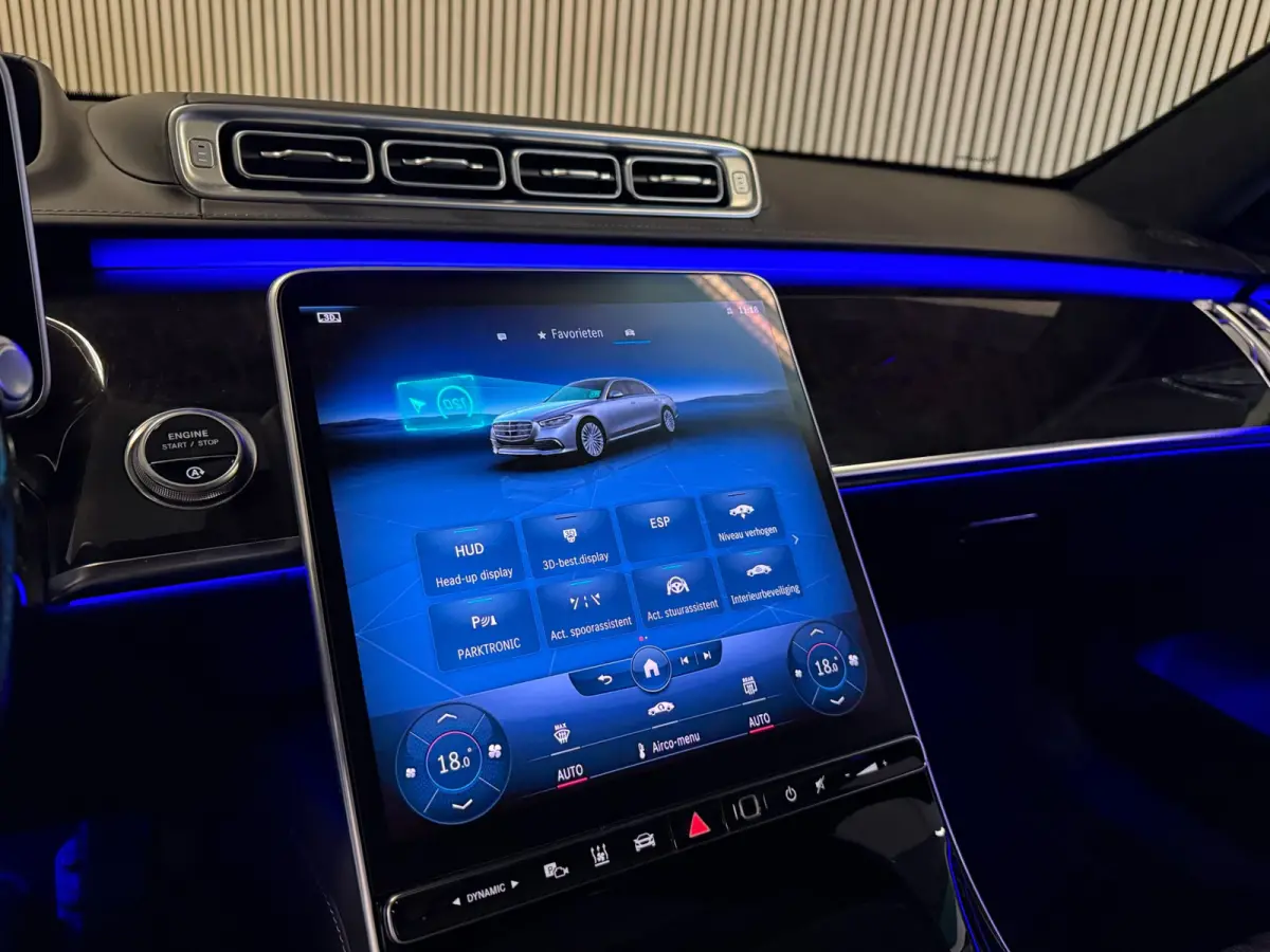 350d Exclusive-PANORAMA-MEMORY-HEAD UP-BURMESTER-ZEER COMPLEET-BTW AUTO-1e EIGENAAR-NPR. € 165.000