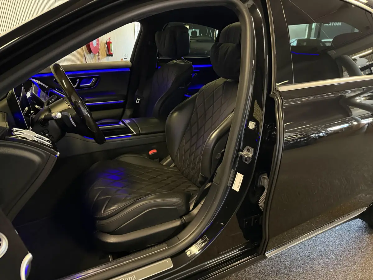 350d Exclusive-PANORAMA-MEMORY-HEAD UP-BURMESTER-ZEER COMPLEET-BTW AUTO-1e EIGENAAR-NPR. € 165.000
