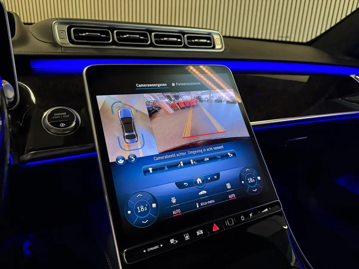 350d Exclusive-PANORAMA-MEMORY-HEAD UP-BURMESTER-ZEER COMPLEET-BTW AUTO-1e EIGENAAR-NPR. € 165.000