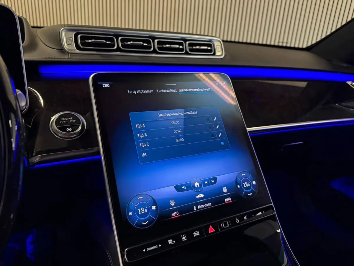 350d Exclusive-PANORAMA-MEMORY-HEAD UP-BURMESTER-ZEER COMPLEET-BTW AUTO-1e EIGENAAR-NPR. € 165.000