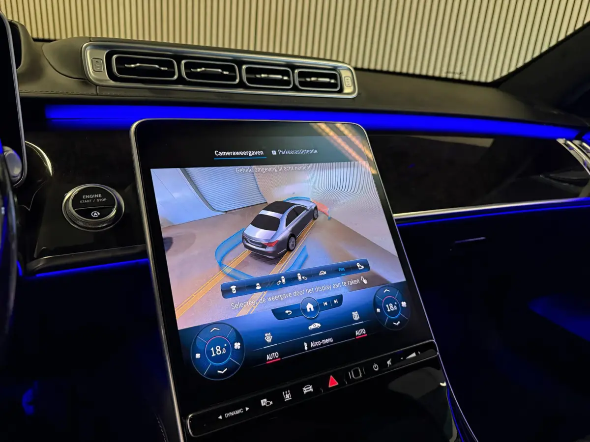 350d Exclusive-PANORAMA-MEMORY-HEAD UP-BURMESTER-ZEER COMPLEET-BTW AUTO-1e EIGENAAR-NPR. € 165.000
