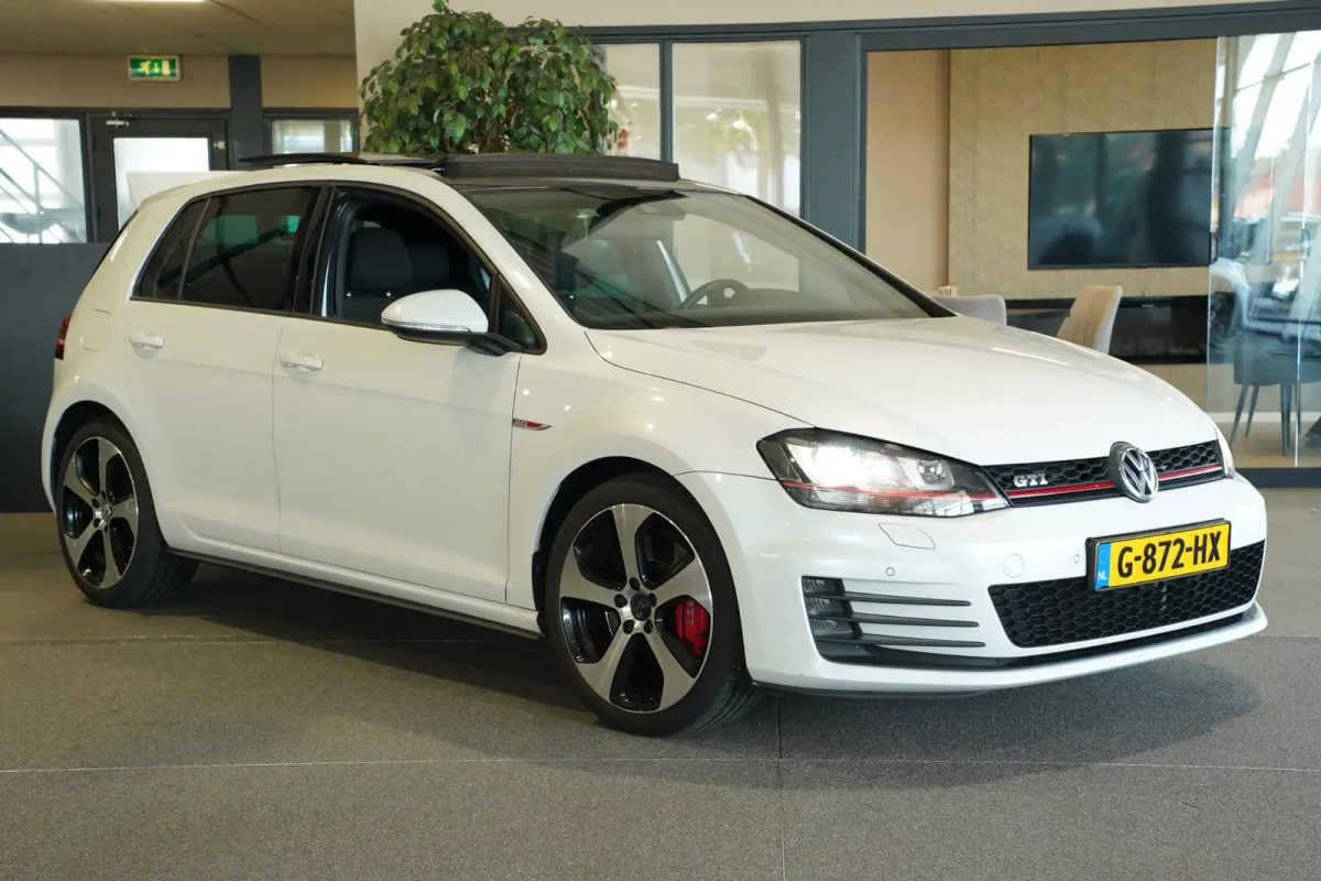 2.0 TSI GTI Performance 230 PK Pano Xenon Led Navi