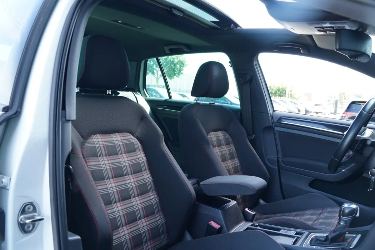 2.0 TSI GTI Performance 230 PK Pano Xenon Led Navi
