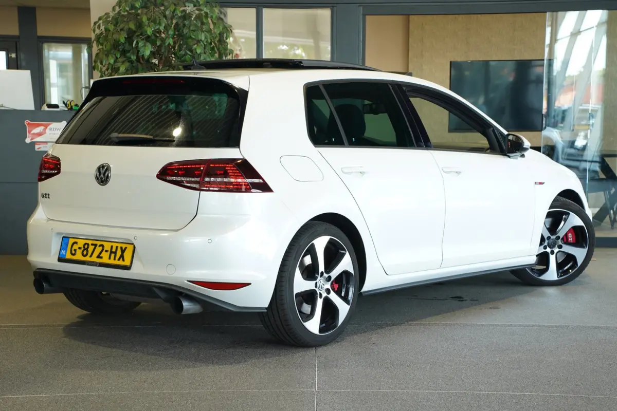 2.0 TSI GTI Performance 230 PK Pano Xenon Led Navi