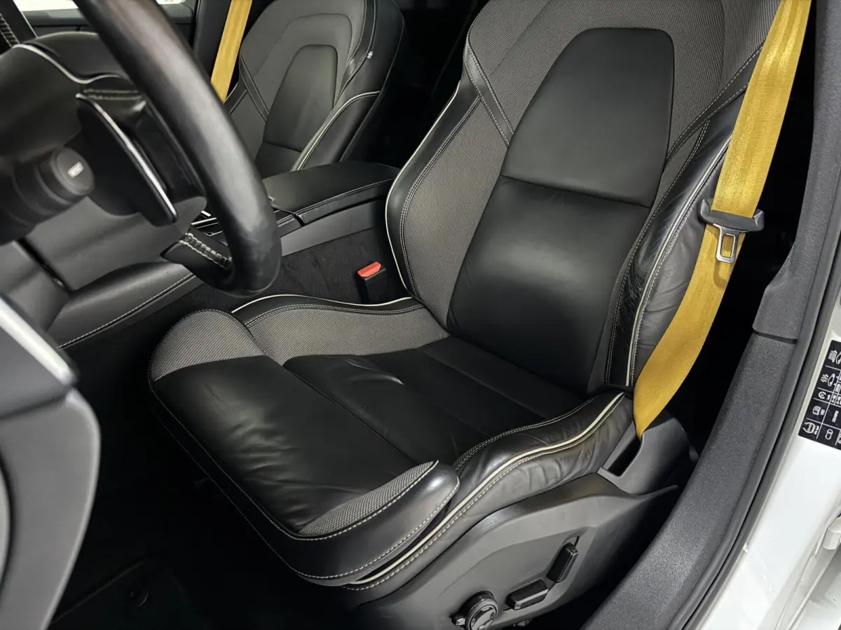 2.0 T8 Twin Engine AWD Polestar Engineered Pano B&W 360° Carplay