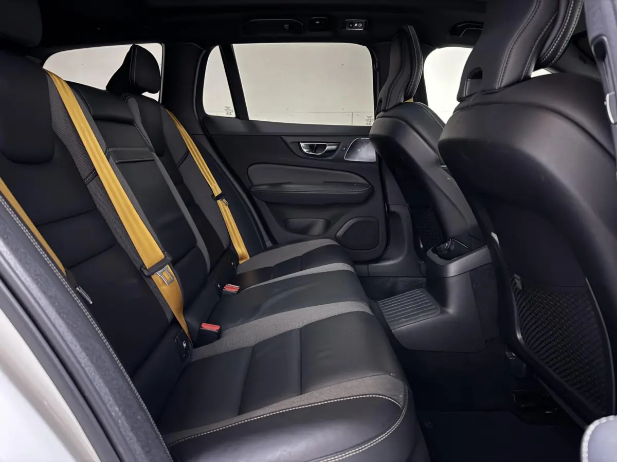 2.0 T8 Twin Engine AWD Polestar Engineered Pano B&W 360° Carplay