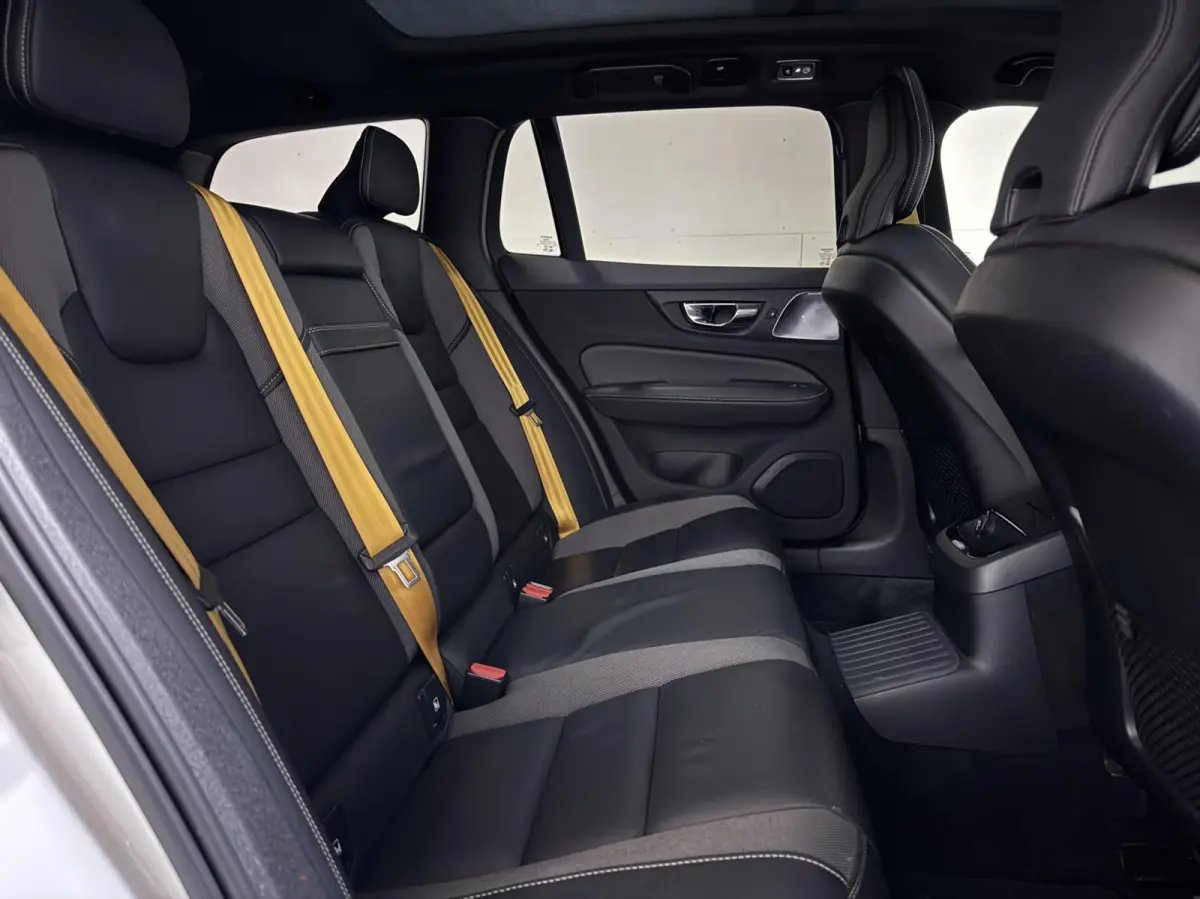 2.0 T8 Twin Engine AWD Polestar Engineered Pano B&W 360° Carplay