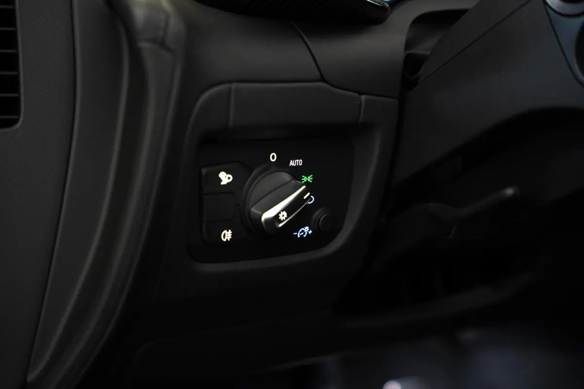5.2 Performance Quattro / Dlr. ond. / Keramisch / Carbon Ext. / Carbon Int. / Camera / B&O