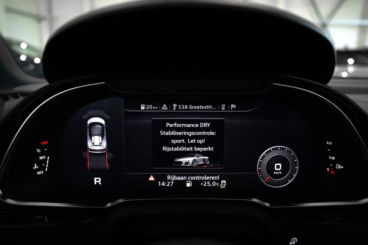 5.2 Performance Quattro / Dlr. ond. / Keramisch / Carbon Ext. / Carbon Int. / Camera / B&O