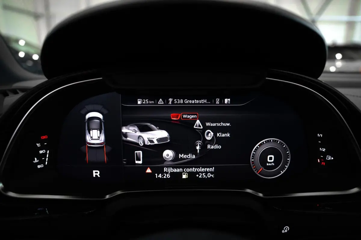 5.2 Performance Quattro / Dlr. ond. / Keramisch / Carbon Ext. / Carbon Int. / Camera / B&O