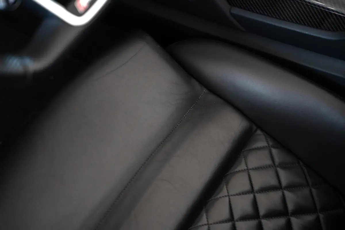 5.2 Performance Quattro / Dlr. ond. / Keramisch / Carbon Ext. / Carbon Int. / Camera / B&O