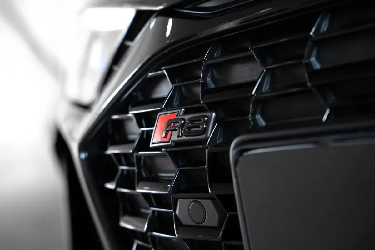 5.2 Performance Quattro / Dlr. ond. / Keramisch / Carbon Ext. / Carbon Int. / Camera / B&O