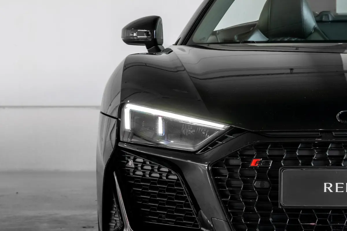 5.2 Performance Quattro / Dlr. ond. / Keramisch / Carbon Ext. / Carbon Int. / Camera / B&O