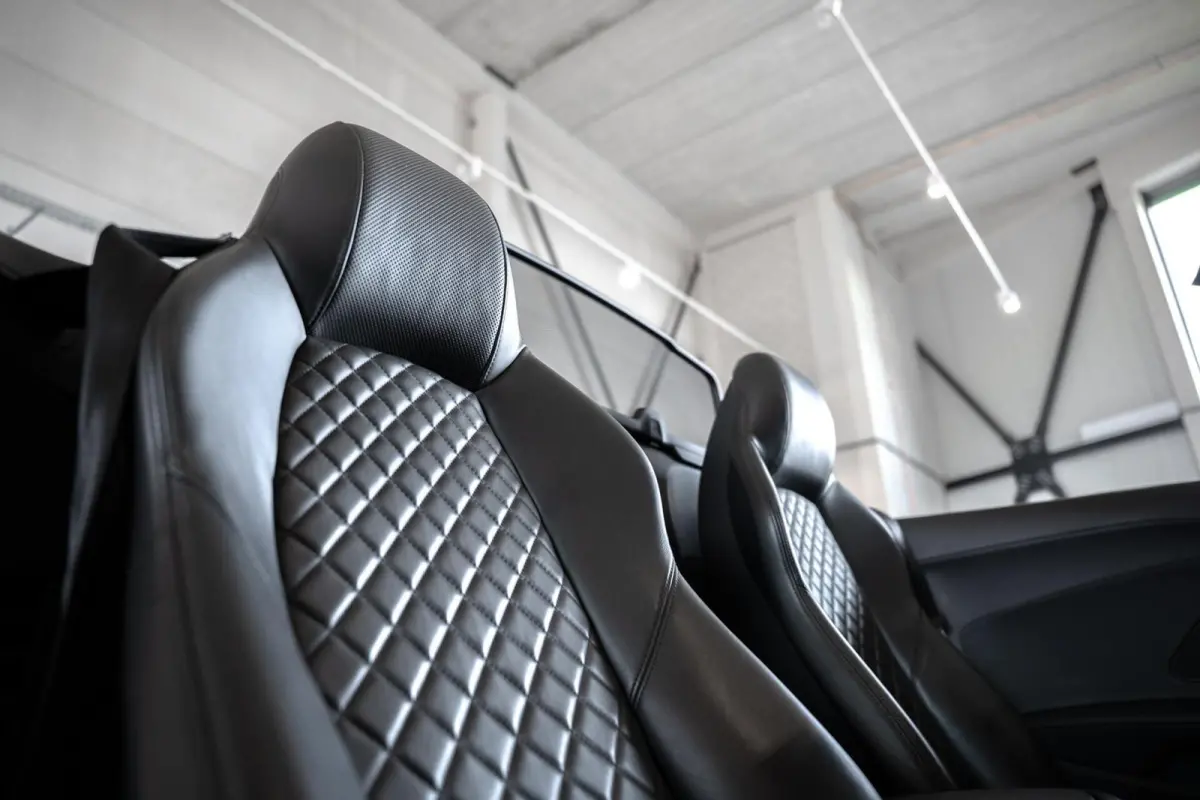 5.2 Performance Quattro / Dlr. ond. / Keramisch / Carbon Ext. / Carbon Int. / Camera / B&O