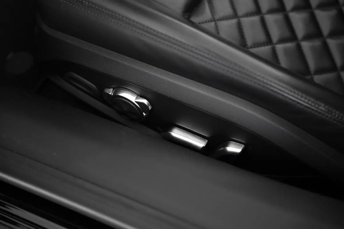 5.2 Performance Quattro / Dlr. ond. / Keramisch / Carbon Ext. / Carbon Int. / Camera / B&O