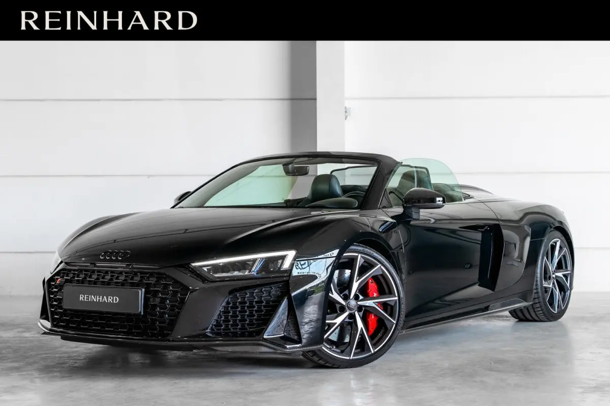 5.2 Performance Quattro / Dlr. ond. / Keramisch / Carbon Ext. / Carbon Int. / Camera / B&O