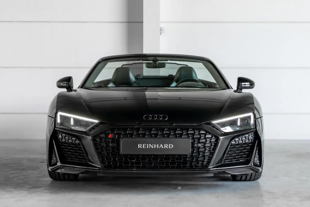 5.2 Performance Quattro / Dlr. ond. / Keramisch / Carbon Ext. / Carbon Int. / Camera / B&O