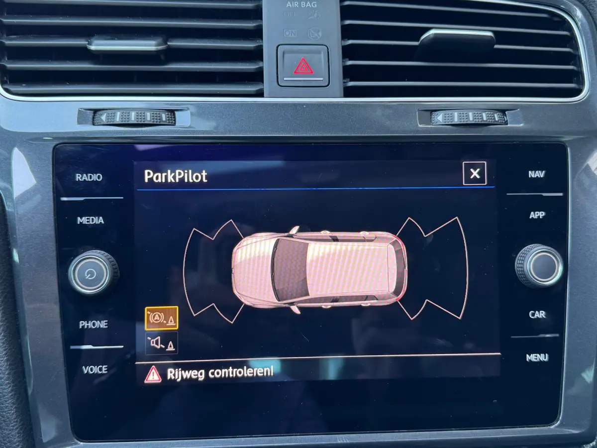 1.0 TSI Comfortline Pano Massage Navi Clima