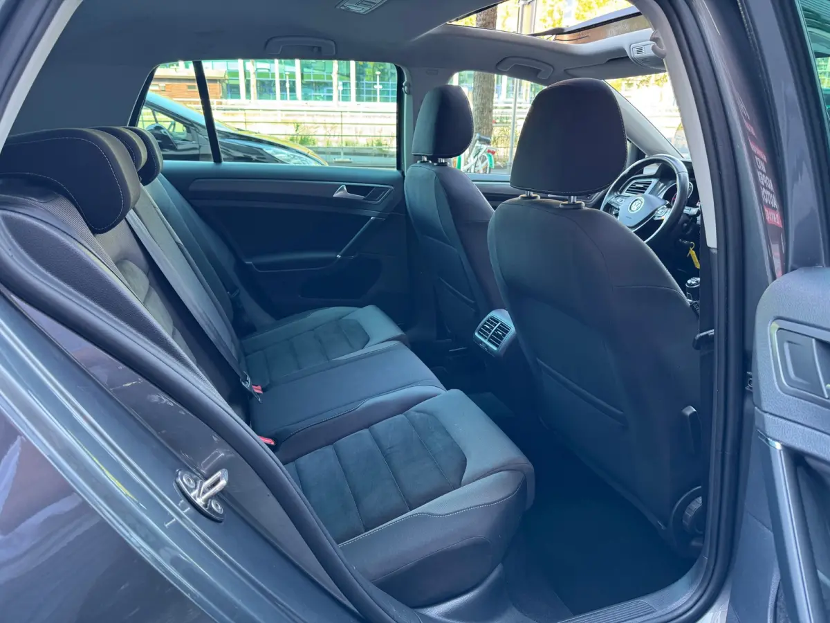1.0 TSI Comfortline Pano Massage Navi Clima