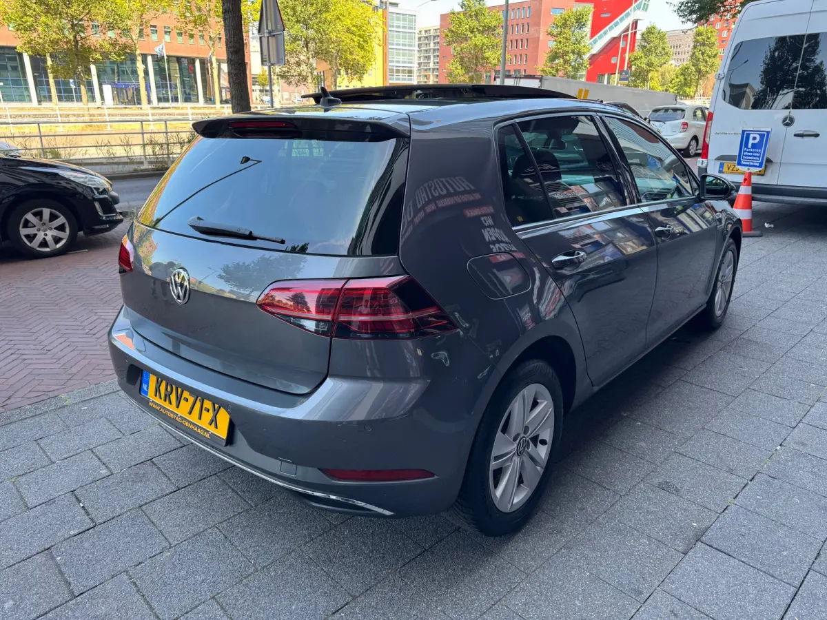 1.0 TSI Comfortline Pano Massage Navi Clima