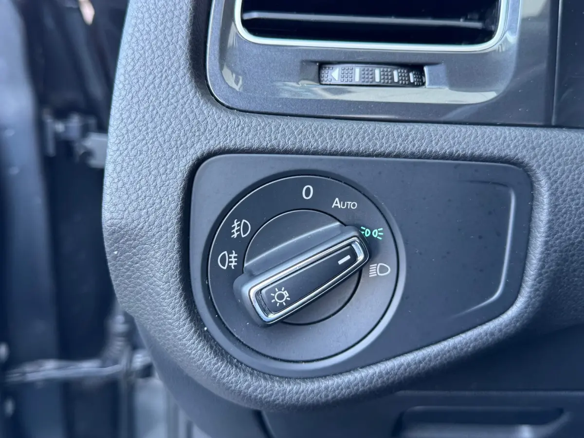 1.0 TSI Comfortline Pano Massage Navi Clima