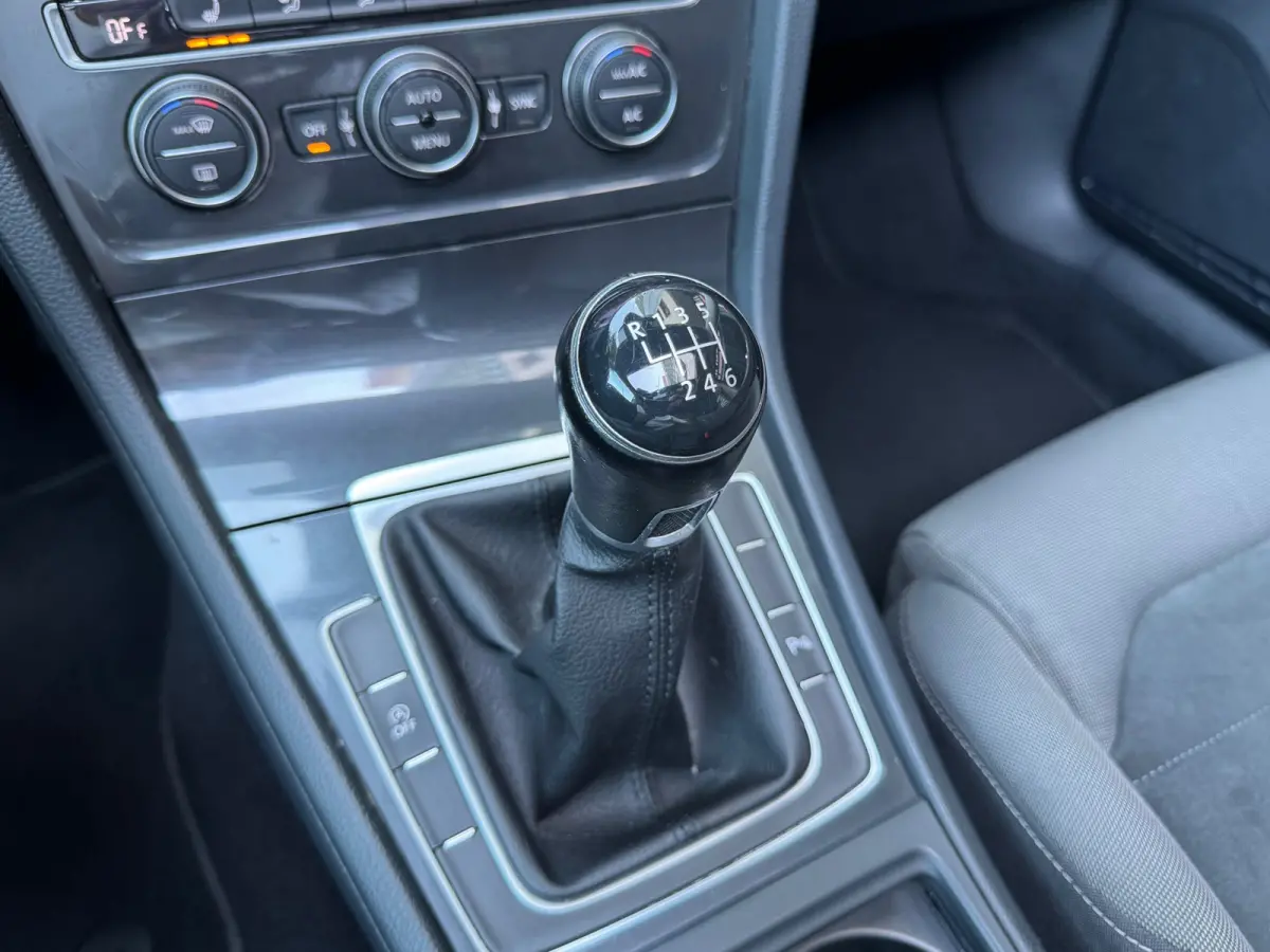 1.0 TSI Comfortline Pano Massage Navi Clima