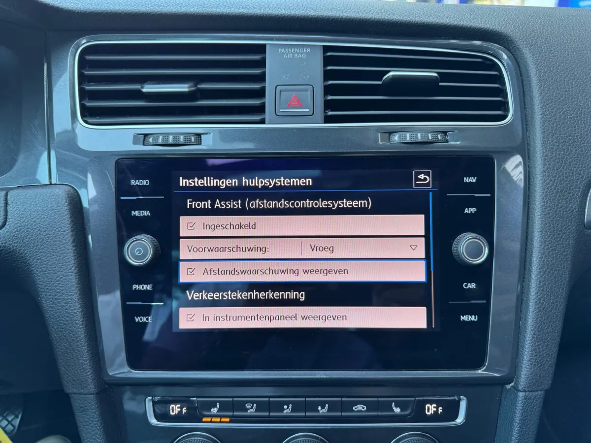 1.0 TSI Comfortline Pano Massage Navi Clima