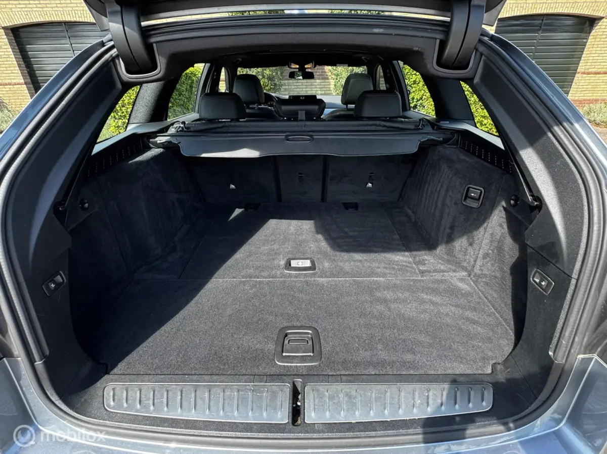 520i High Executive Pano*Head-Up*Memory*