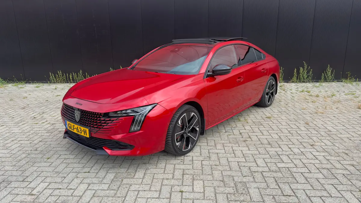 130PK GT Automaat | Lederen Bekleding | 2x Massagestoelen + Verwarming | Rondomzicht Camera | All Season Banden | 1e Eigenaar | Dealer Onderhouden | Adaptive Cruise Control | Navigatie | Dra