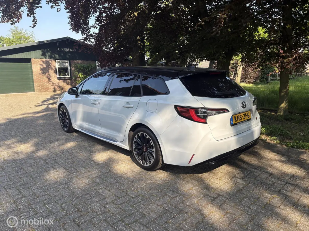 1.8 Hybrid GR-Sport All in