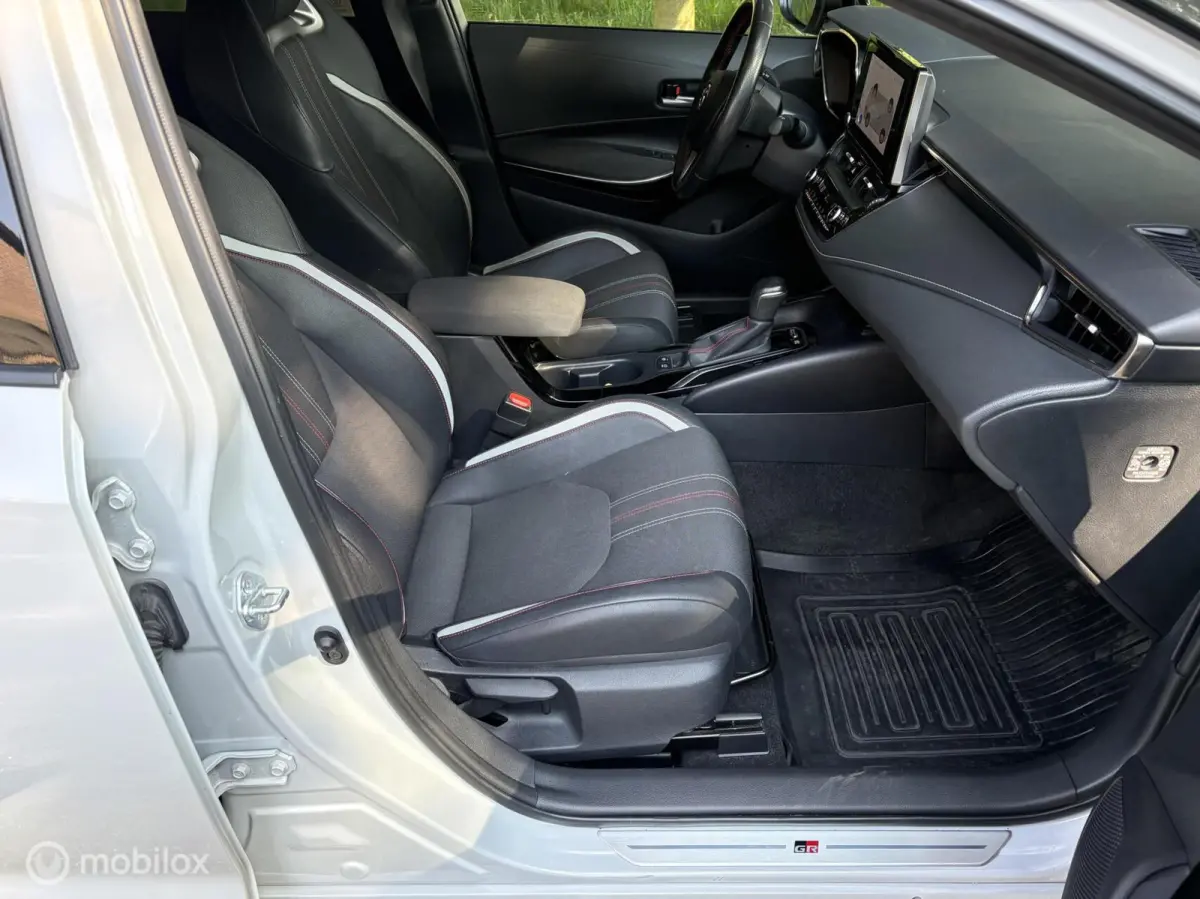1.8 Hybrid GR-Sport All in