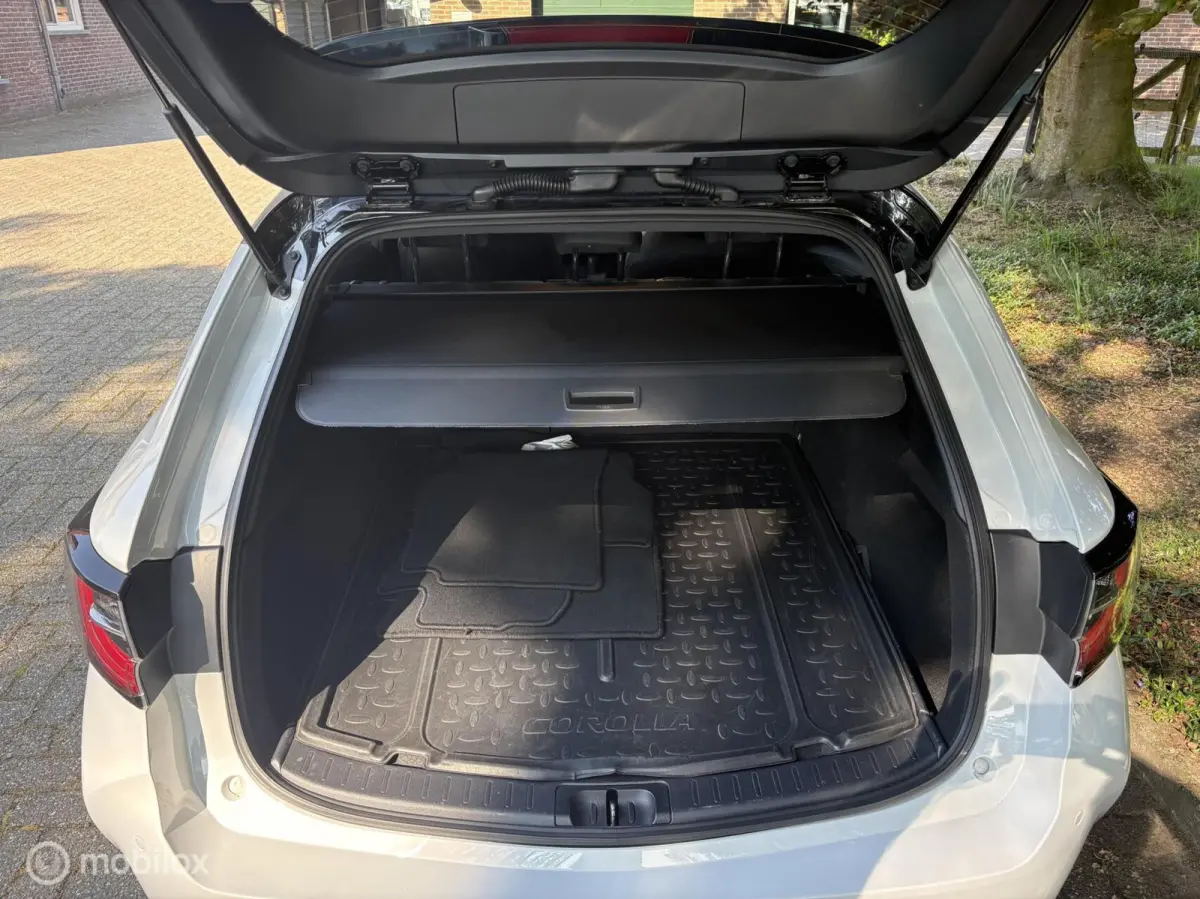 1.8 Hybrid GR-Sport All in