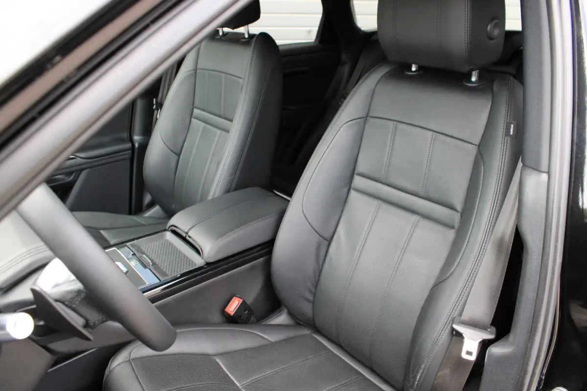 2.0 D180 AWD R-Dynamic HSE Facelift | Trekhaak | Memory | Surround View | 1e Eigenaar | LED | Leder | Dealer Onderhouden