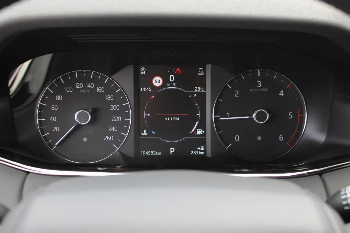 2.0 D180 AWD R-Dynamic HSE Facelift | Trekhaak | Memory | Surround View | 1e Eigenaar | LED | Leder | Dealer Onderhouden